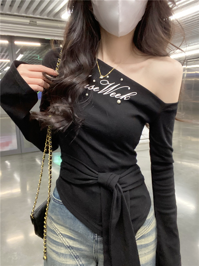 Real shot: New skin-friendly elastic slim pearl lace top with base