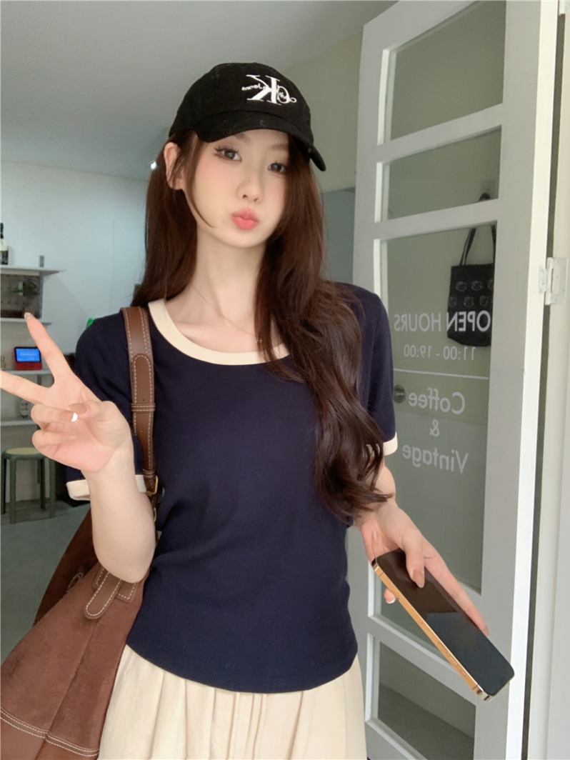 Real shot, straight shoulder slimming contrasting threaded collarbone T-shirt, chic niche inner top for women short sleeves