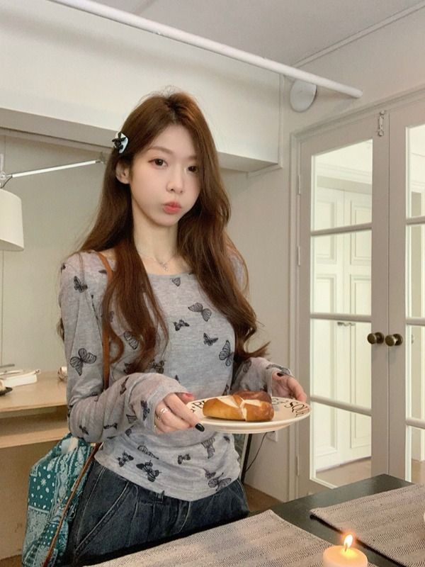 Tensile cashmere hot girl gray butterfly printed T-shirt for women spring and autumn thin slim base shirt short top