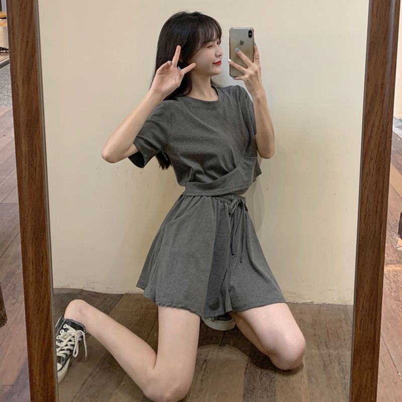 新款 大碼女裝胖妹妹百搭短袖上衣女法式闊腿短褲兩件套