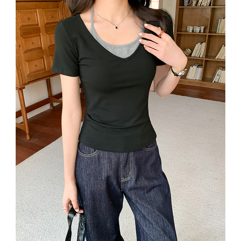 Women's halter neck short-sleeved T-shirt for women 2025 summer new design niche base shirt hot girl pure fiction two-piece top