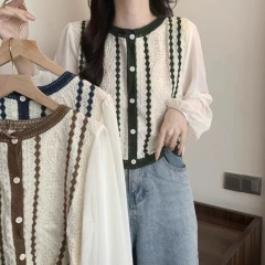 2025春季新款法式復古鏤空蕾絲拼接長袖雪紡襯衫設計感短款上衣女