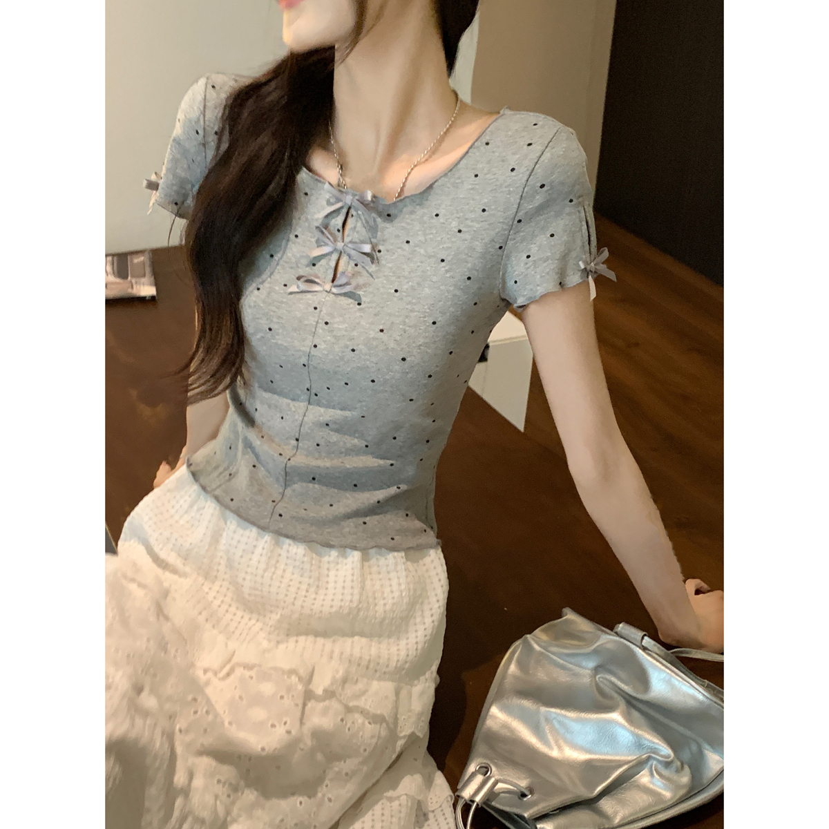 Real shot of spring and summer Korean version round neck hollow bow age-reducing polka dot pure cotton short-sleeved top T-shirt for women