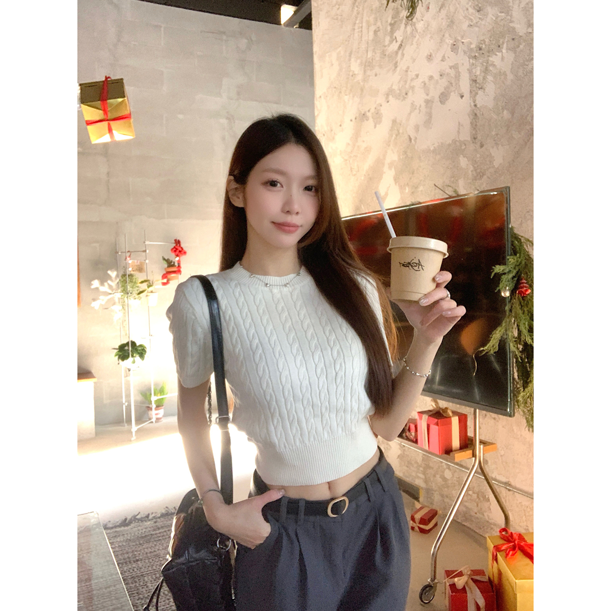 Real shot of spring and summer Korean style slim round neck mohua old money style versatile 6 wool sweater short-sleeved top