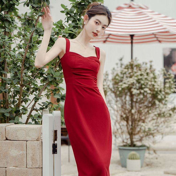 紅色吊帶裙長款無袖連衣裙女2025新款夏輕奢高級感日常紅裙子港風