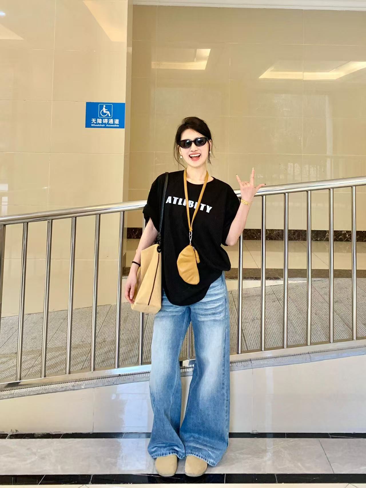 High-quality pure cotton 200g 100% cotton combed tight high-quality workmanship short-sleeved T-shirt for women