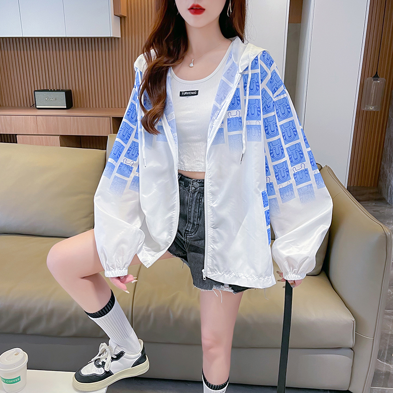 實拍2025夏季寬鬆薄款拉鏈開衫漸變防曬衣外套女