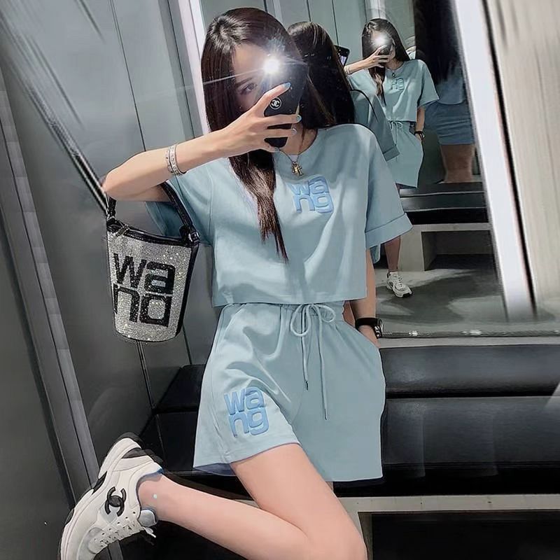 時尚印花休閒運動服套裝女2025新款夏季寬鬆跑步短袖短褲兩件套