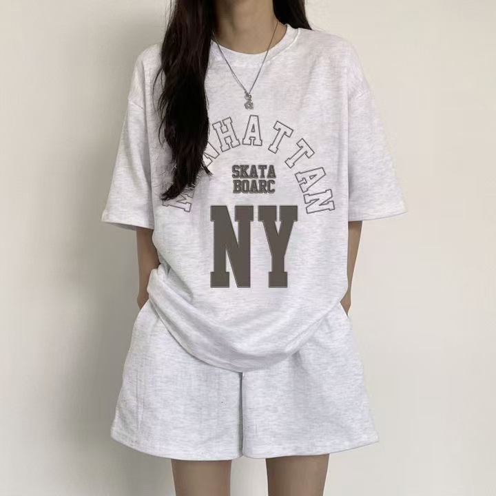 Casual age-reducing shorts shorts fashionable salt two-piece suit for women 2025 new