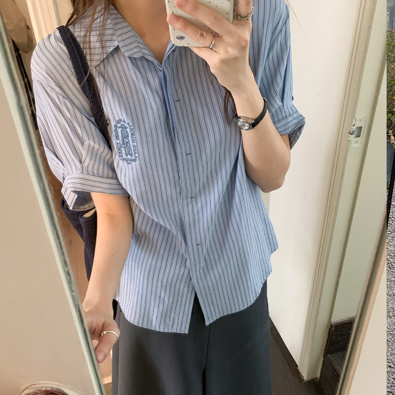 Hong Kong style embroidered striped short-sleeved summer 2025 summer new fashionable loose shirt temperament top for women
