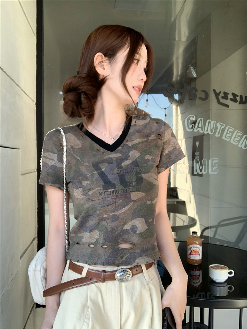 Real shot of heavy industry retro American new camouflage short-sleeved T-shirt for women with niche shoulders slim short top trendy