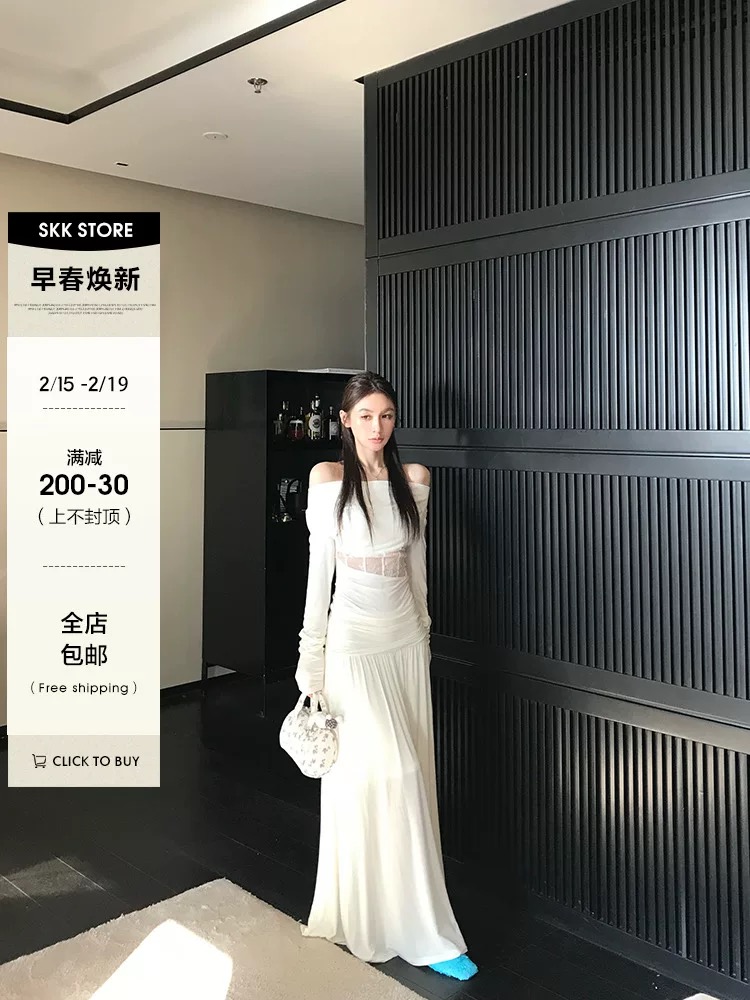 Skk Store 香軟Crush 設計感一字肩鏤空蕾絲褶皺打底衫半身裙套裝