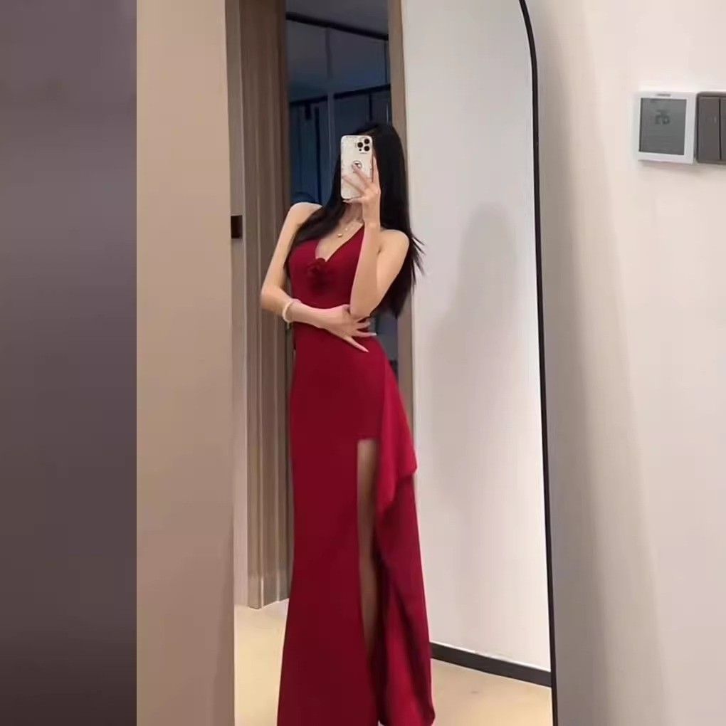 法式高級感氣質掛脖連衣裙女夏季新款性感開叉高腰顯瘦包臀長裙子