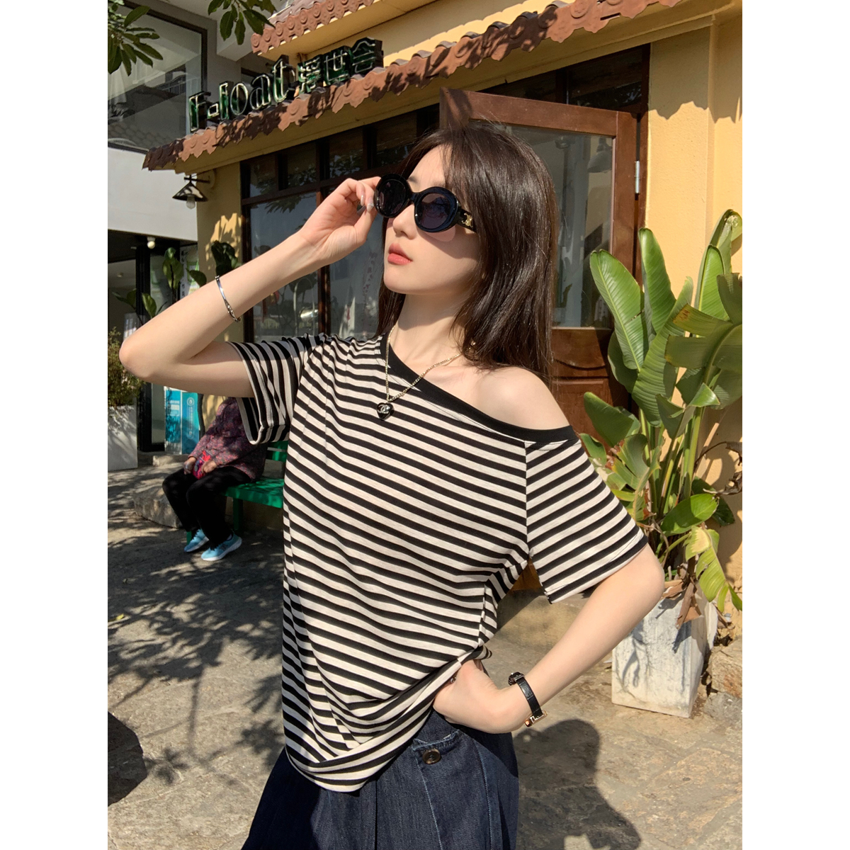 Real shot of spring and summer Korean version loose one-shoulder temperament lazy striped pure cotton versatile short-sleeved T-shirt top