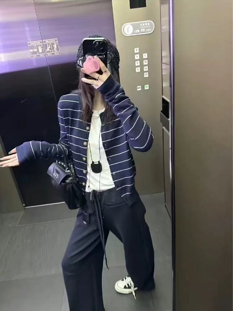 小香風條紋針織開衫女2025新款春秋內搭長袖打底衫獨特超好看上衣