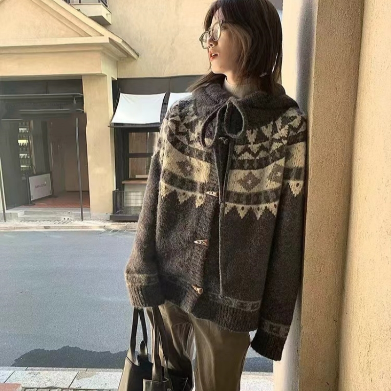 美式復古慵懶風連帽毛衣女秋冬季設計感單排牛角扣子加厚保暖上衣