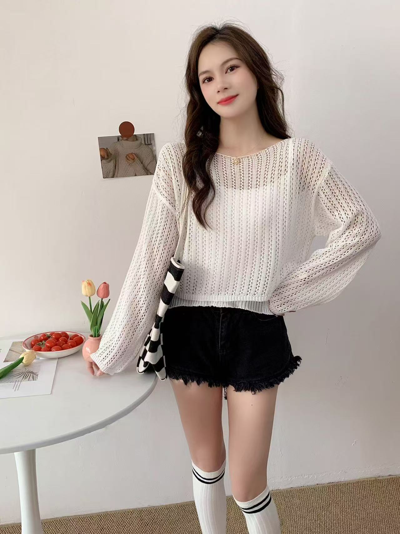 2025 gentle style and unique hollow short sweater for women in spring loose outer ring neck long sleeve blouse