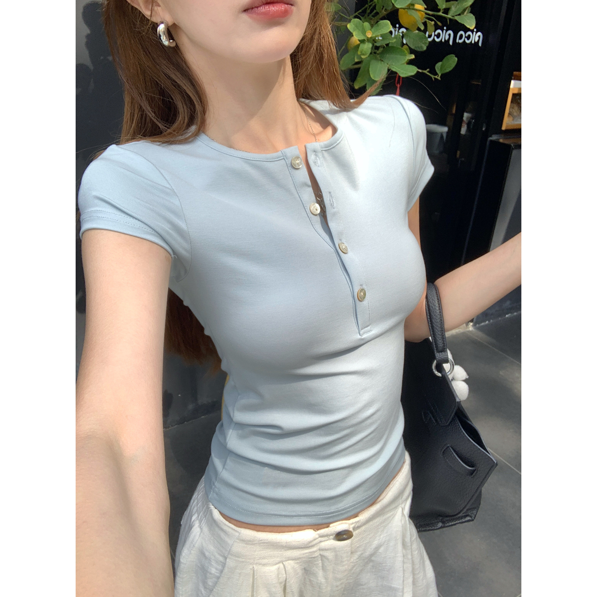 Real shot of spring and summer Korean style slim temperament shell buckle Laiser Tiansi skin-friendly short-sleeved T-shirt top