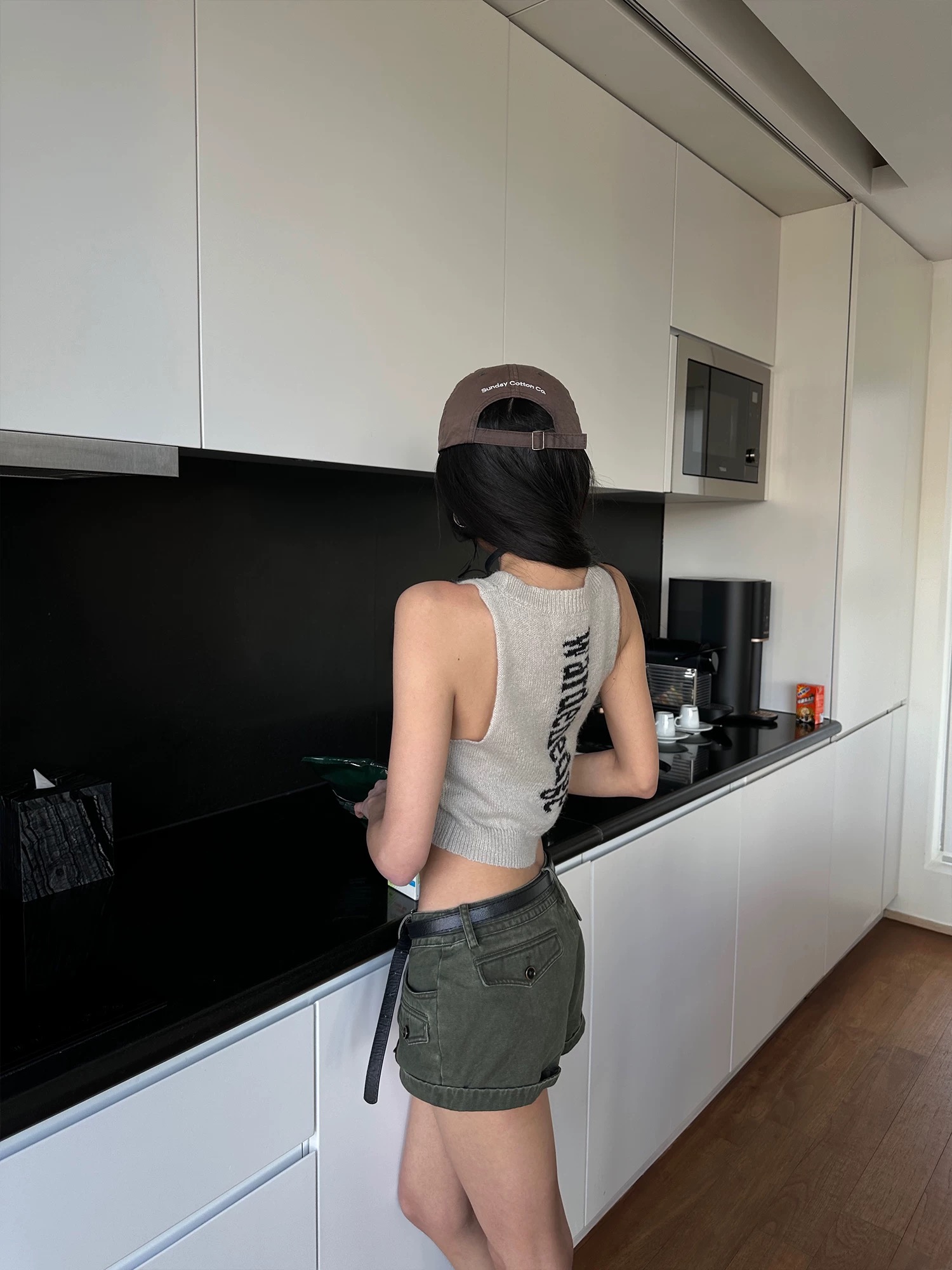 韓好甜WARDEN EDGE冒險契約 U領毛織背心無袖辣妹露臍針織上衣女