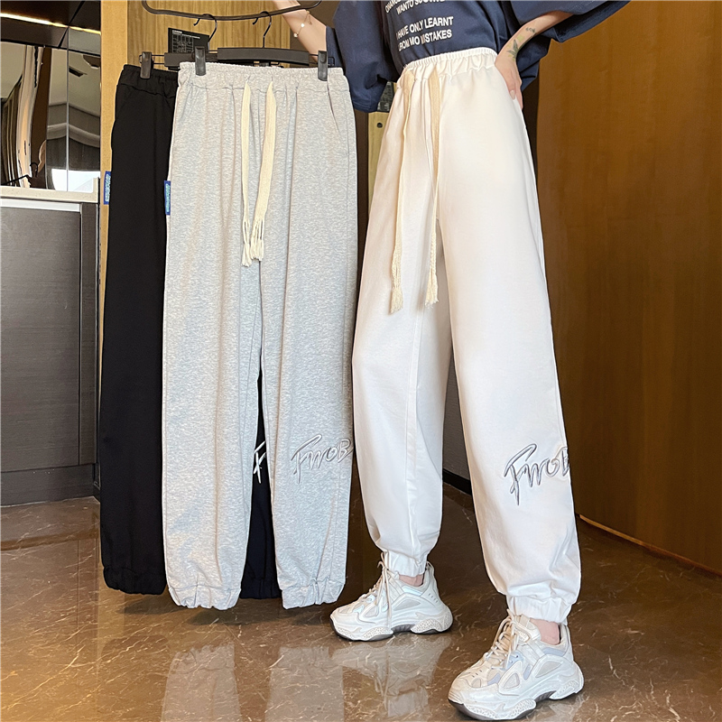 -Real shot of new spring loose embroidered casual pants for women's wardrobe