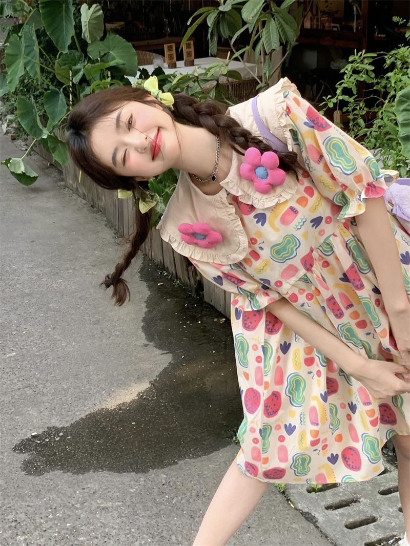 夏季2025新款甜美風設計感小眾個性減齡印花娃娃領泡泡袖連衣裙女