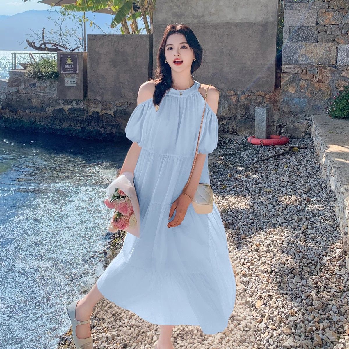 海邊度假風露肩連衣裙女2025新款法式溫柔風甜美寬鬆絕美仙女長裙