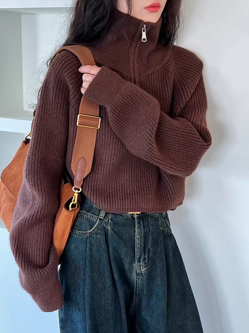 2025 autumn and winter new Korean version loose stand collar design half zipper short zipper sweater for women