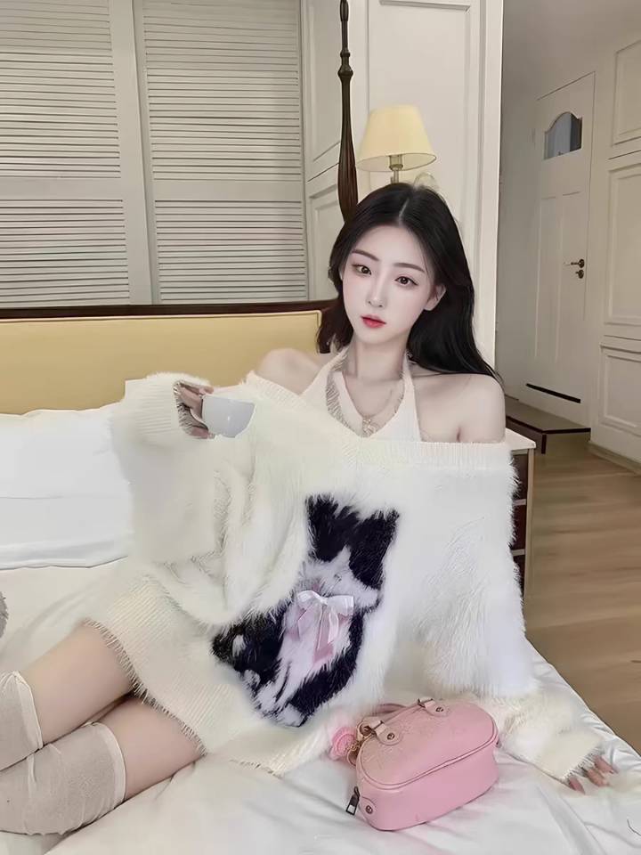 Cat jacquard imitation mink hair v-neck sweater for women in autumn and winter lazy style loose knit sweater one-shoulder soft top