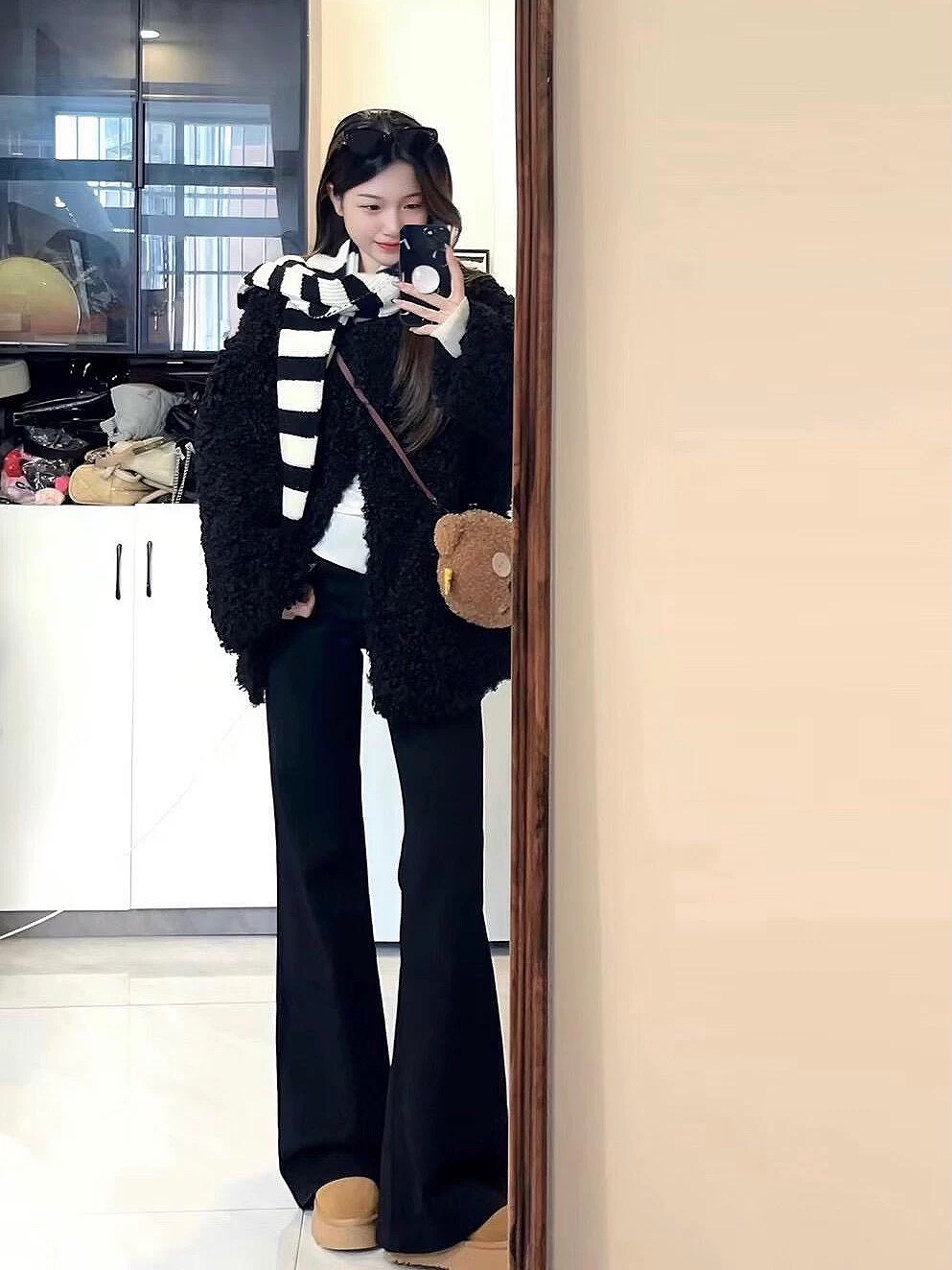 黑色微喇牛仔褲女春季高腰彈力顯瘦2025新款不貼腿喇叭褲子
