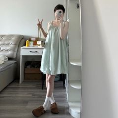 小個子氣質U領吊帶連衣裙女夏季新款法式時尚花苞裙甜辣妹短裙子