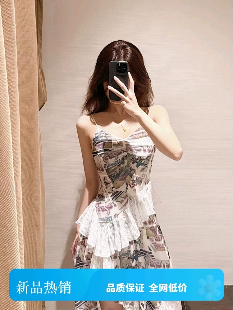 女裝2025春夏新款時尚印花蕾絲拼接甜酷度假風吊帶連衣裙ins