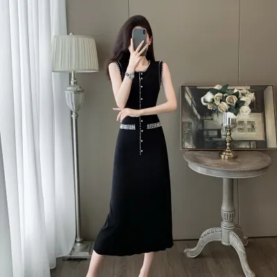 高端精緻小眾設計連衣裙女夏季2025新款高級感氣質無袖冰絲針織裙