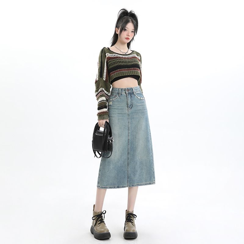 Real shot of 2025 spring fashion high waist retro ripped denim skirt women's slit A-line one-step skirt