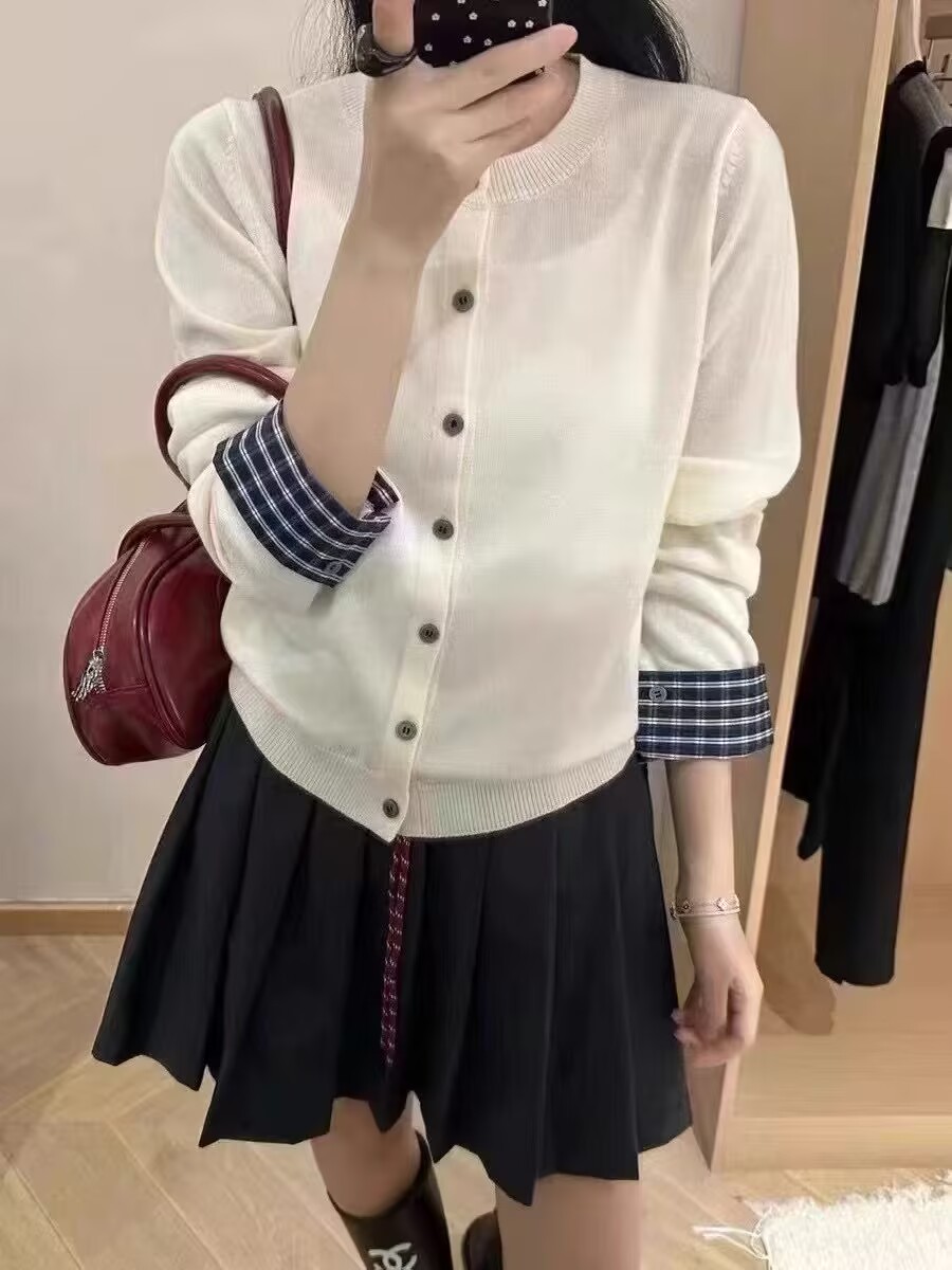 Fashionable design plaid shirt sleeve splicing sweater spring new round neck single-breasted loose top for women