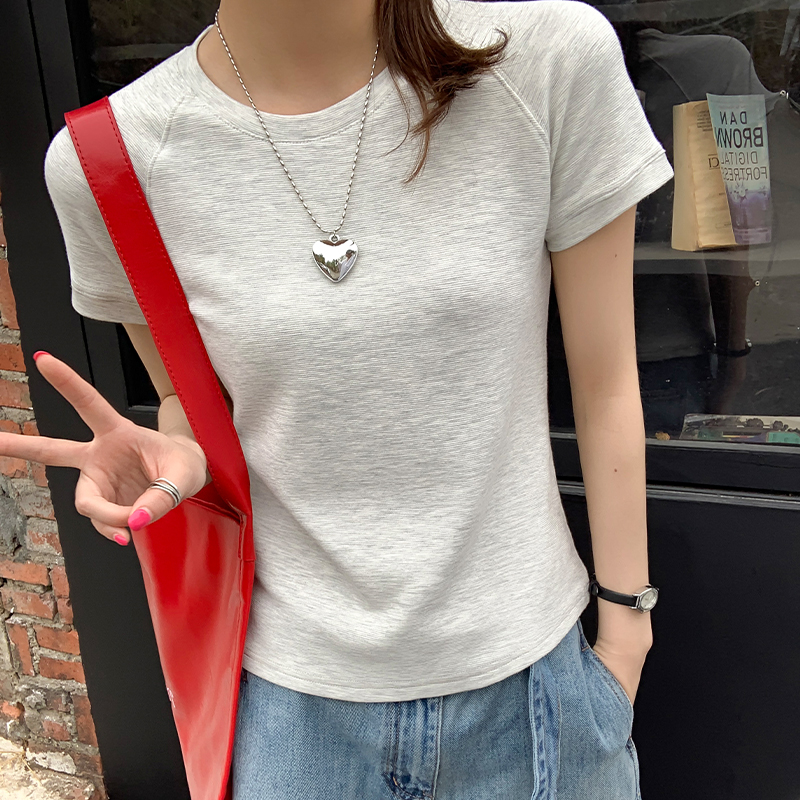 Round neck short sleeve solid color T-shirt for women in summer 2025 new raglan sleeves small slim top