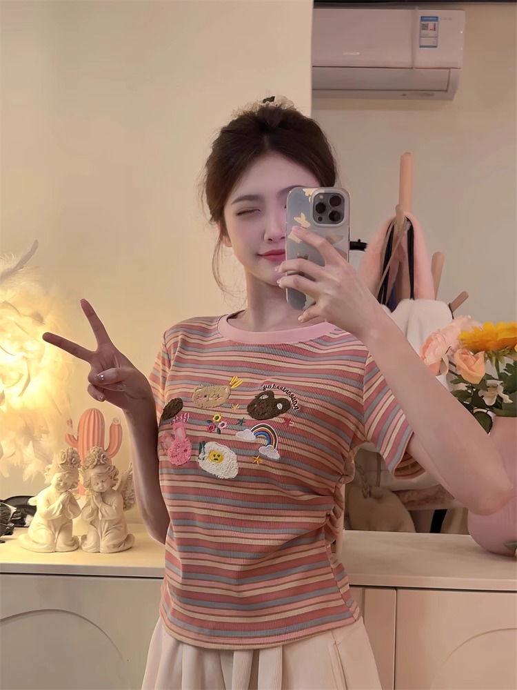 刺繡原版布料學院風卡通條紋拼色正肩甜妹短袖T恤女