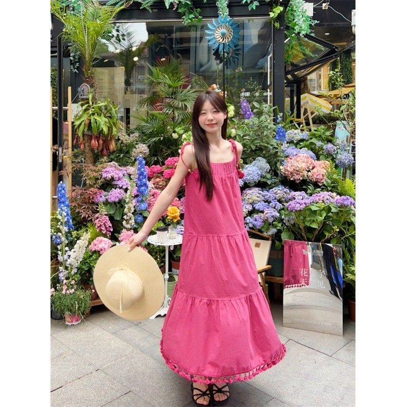 玫紅色度假風流蘇拼接吊帶連衣裙女2025夏季新款寬鬆顯瘦小眾長裙