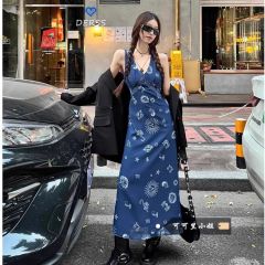 復古V領背心連衣裙女2025春季新款收腰顯瘦度假風a字吊帶長裙chic