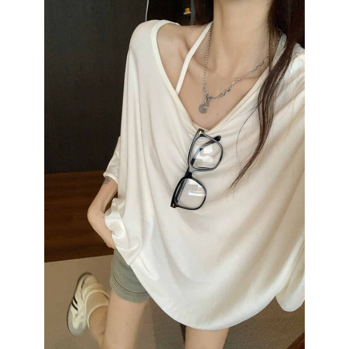 Real shot of spring and summer Korean loose round neck Laisele Tennis lazy bat sleeve sunscreen T-shirt top