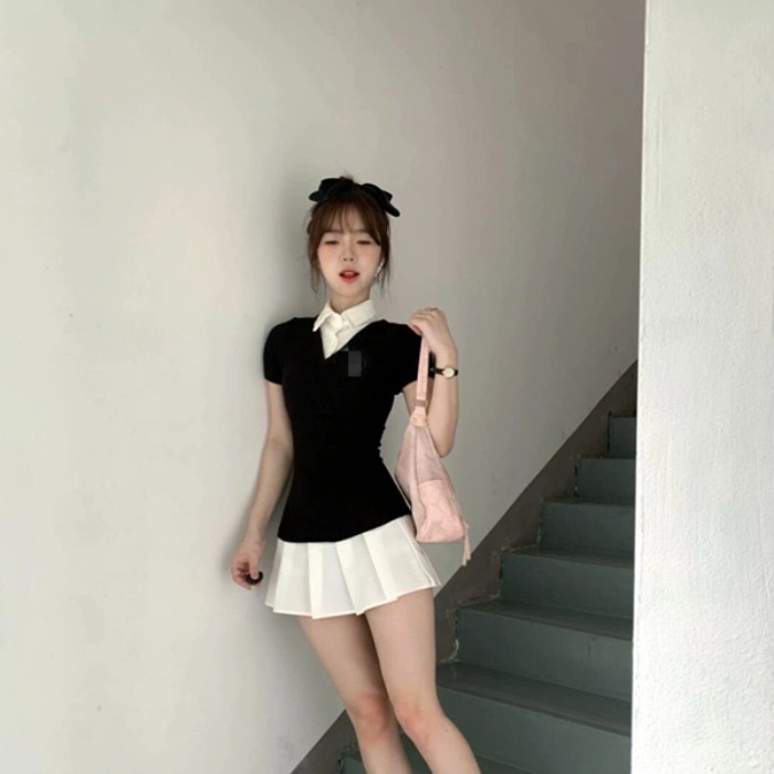 College style hot girl splicing fake two-piece short-sleeved knitted dress for women in summer new slim pleated skirt