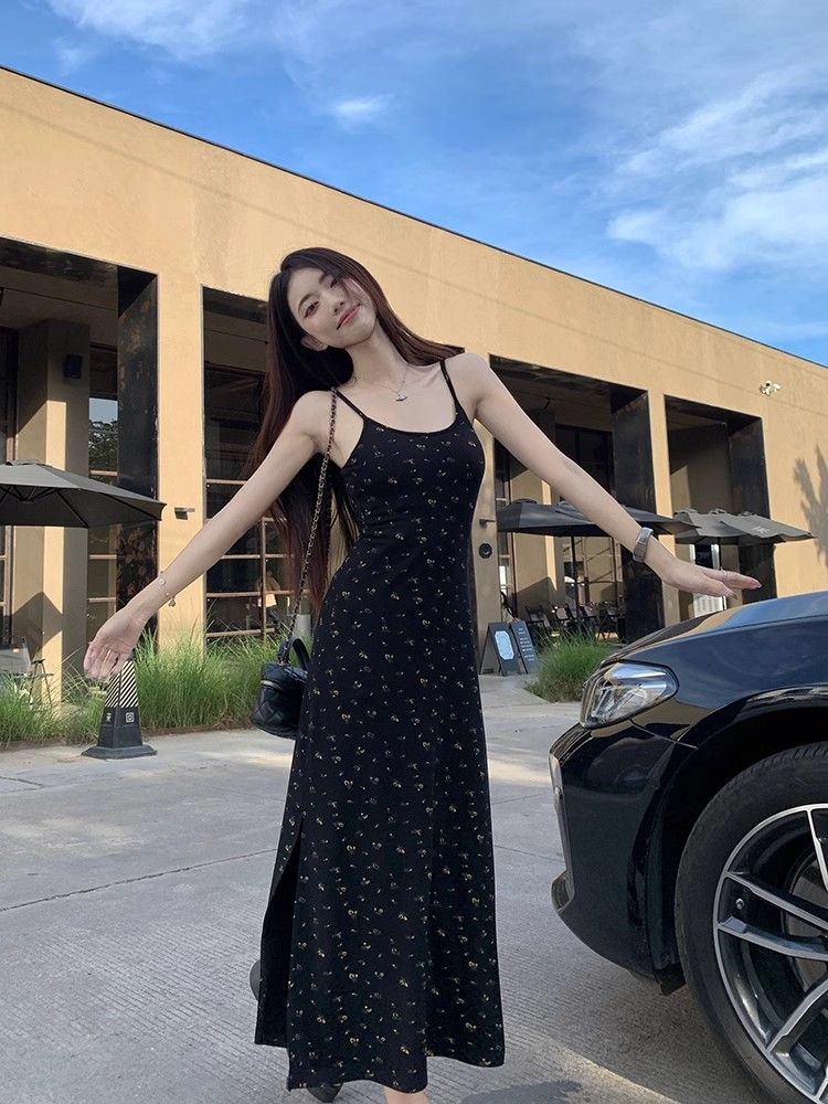 黑色碎花吊帶連衣裙女夏季法式甜美溫柔中長款包臀裙子內搭魚尾裙