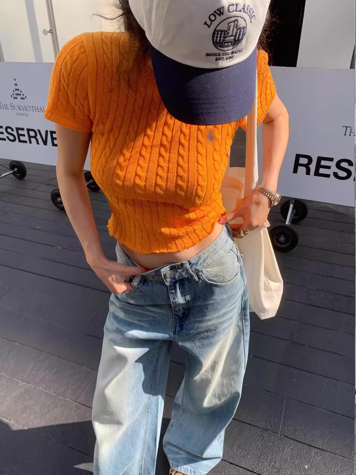 十三行2025早春新款麻花紋刺繡圓領打底短款修身短袖針織衫女上衣