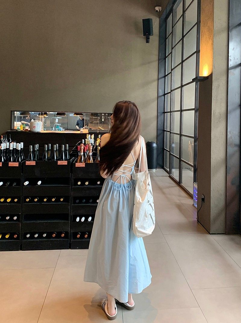 法式甜辣小眾設計高級性感露背吊帶連衣裙仙女夏沙灘海邊度假長裙