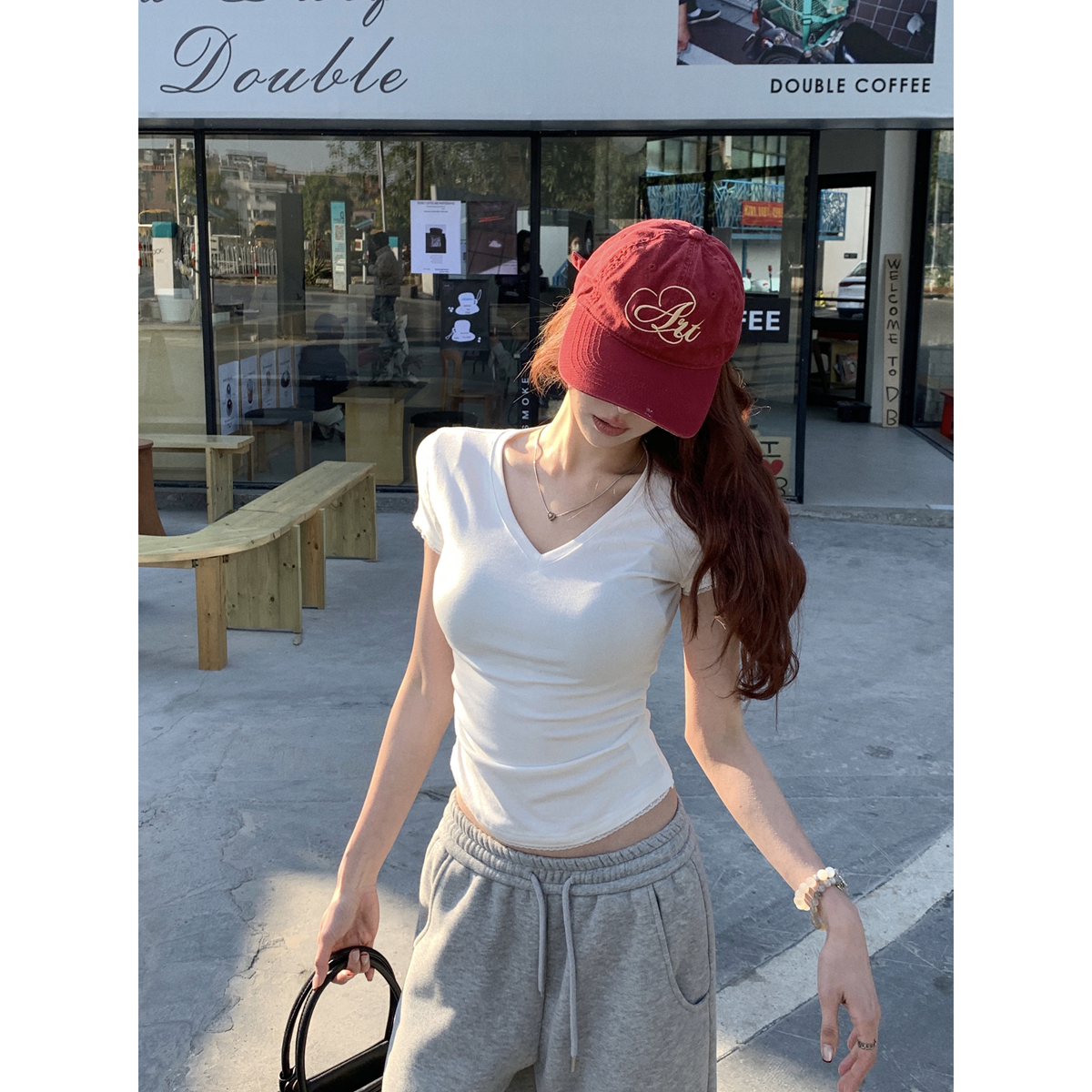 Real shot of spring and summer Korean style V-neck lace slim and versatile short-sleeved T-shirt top for women