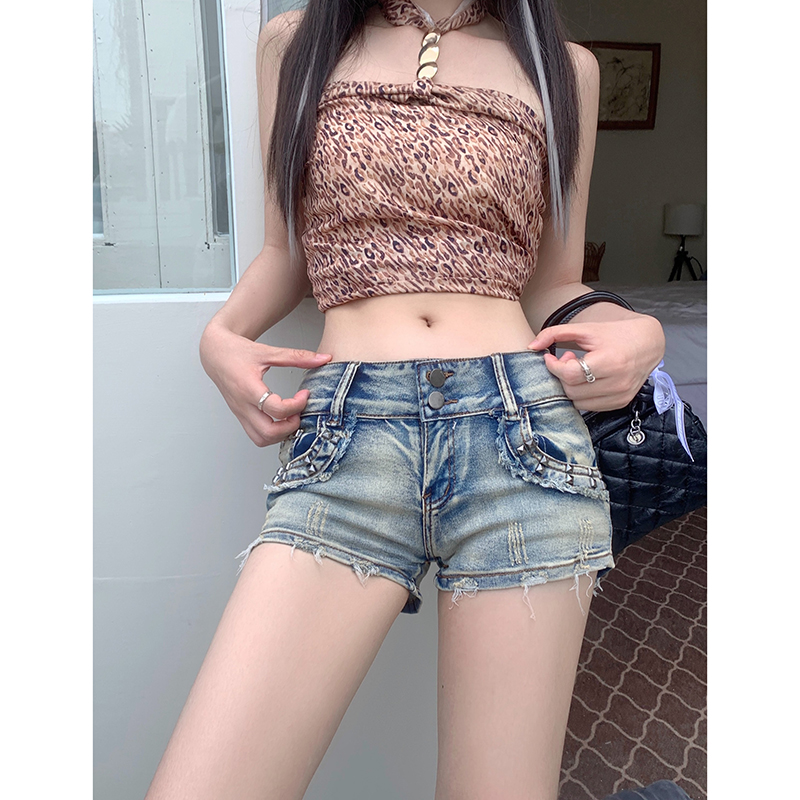 高街個性牛仔短褲女春夏季新款性感修身韓版鉚釘時尚直筒牛仔褲潮