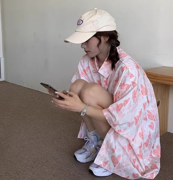 Polo領滿印愛心花襯衫女夏季設計感小眾寬鬆大碼襯衣港味chic上衣