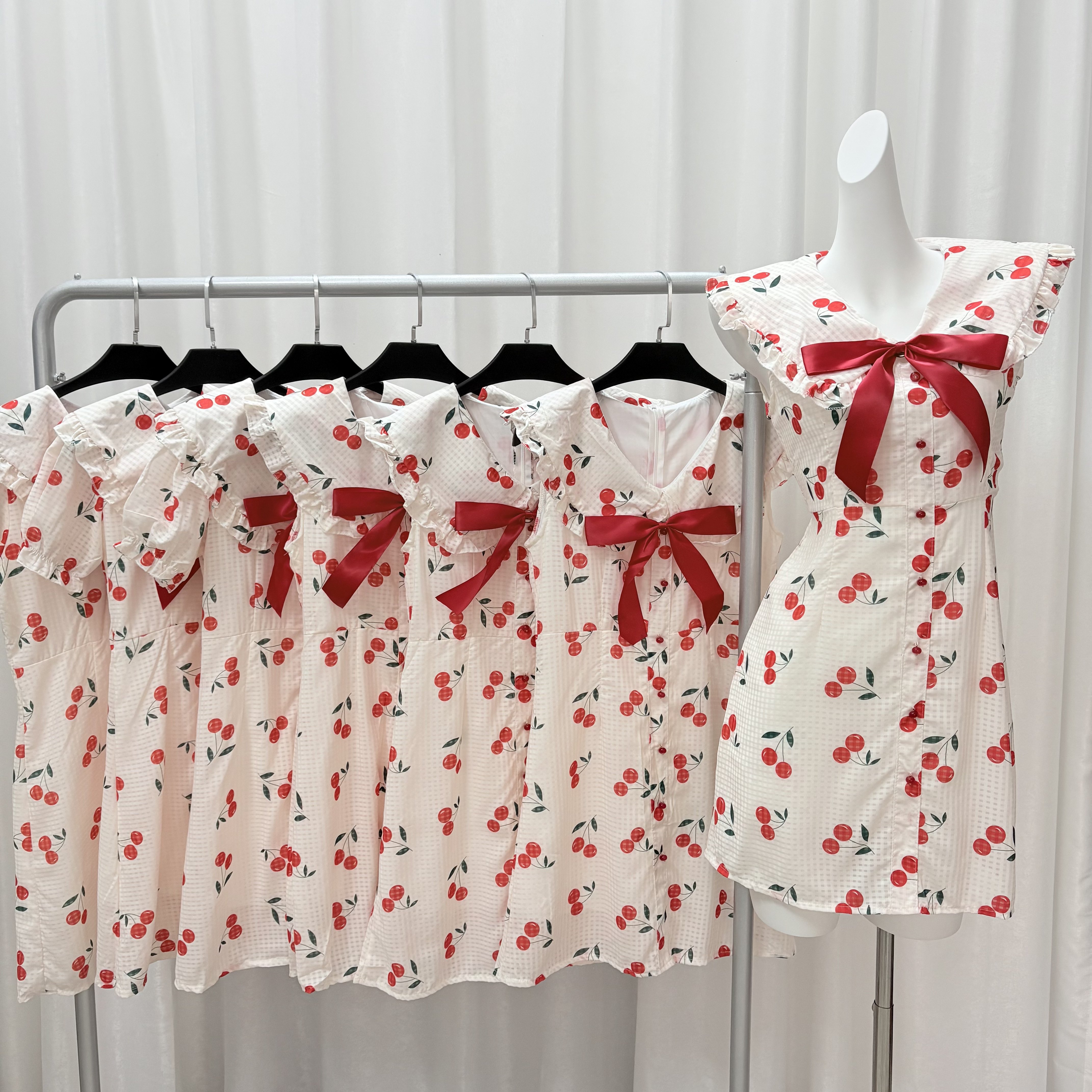 Real-life cherry bow small flying sleeve dress sweet style waist-hugging and slim design sweet and spicy printed short skirt