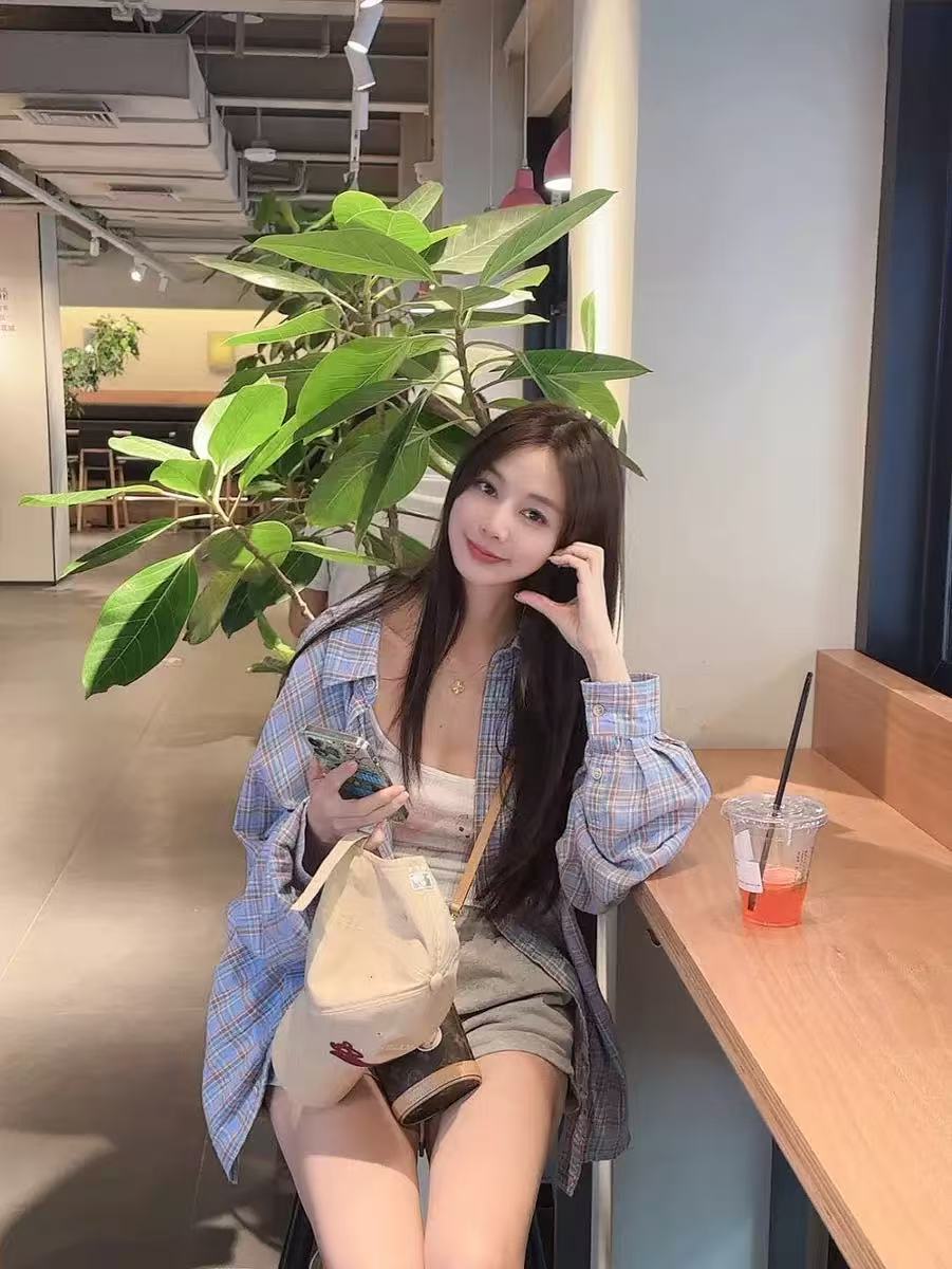 American retro blue plaid shirt women's early spring letter embroidered long-sleeved shirt couple loose casual top trendy