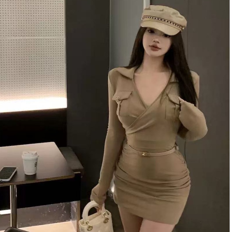 春秋新款氣質長袖御姐連衣裙女修身顯瘦打底純欲風辣妹短裙設計感