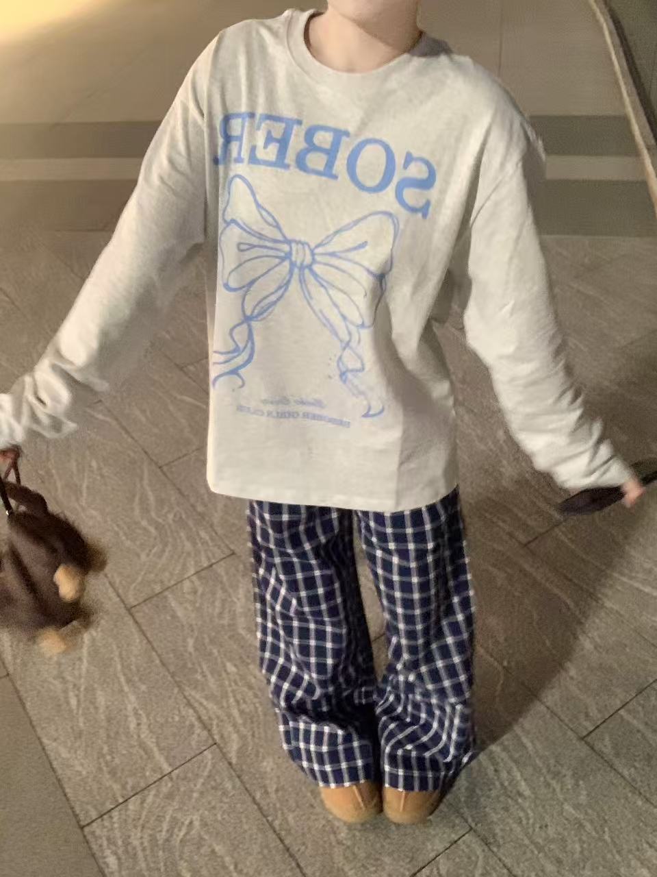 高質量純棉200克21支精梳精密印花秋季寬鬆長袖T恤女